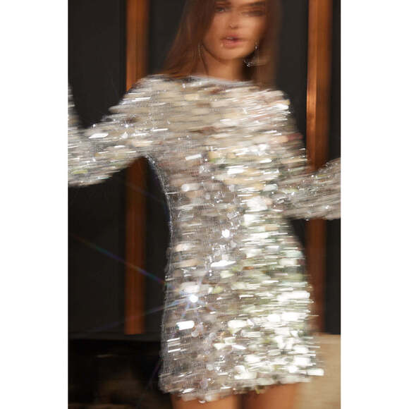 12th Tribe Pippa Silver Payette Long Sleeve Mini Dress NWT - Picture 3 of 3